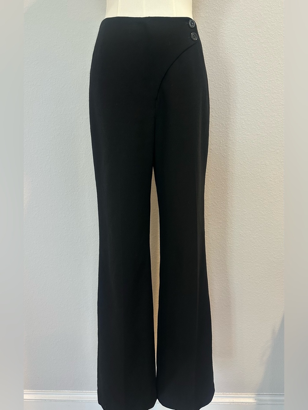 MeierMei Women’s high waisted black trousers with unique curved button front